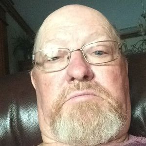 Meet your Posher, Dennis